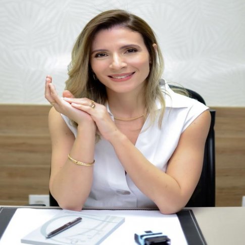 Dra. Denise